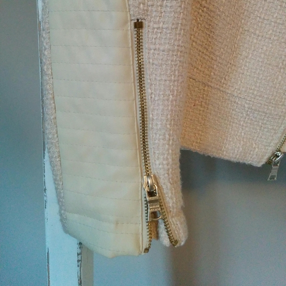 NWT Banana Republic Factory Moto Jacket, Size 4 - Picture 4 of 7